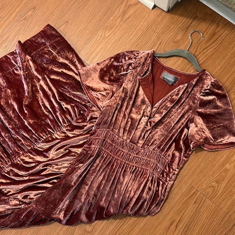 Anthropologie Sommerset Maxi Dress, Velvet Edition, size small, mint condition
